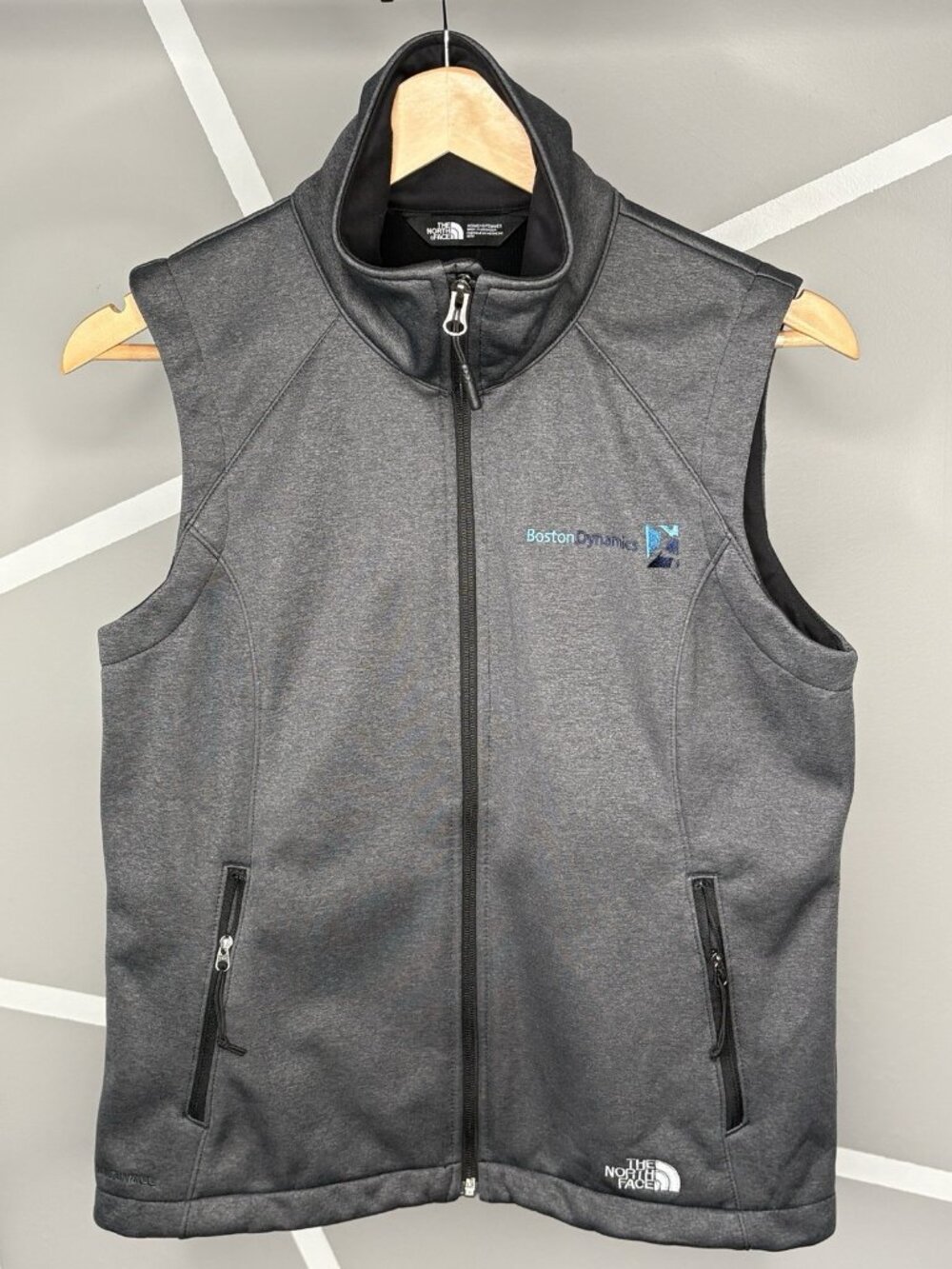 North Face Ridgewall Soft Shell Vest Women’s M Boston Dynamics Charcoal Windwall